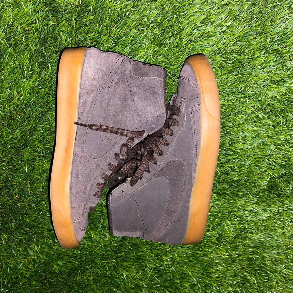 Nike SB Zoom Blazer Mid Velvet Brown size 9.5 barely used